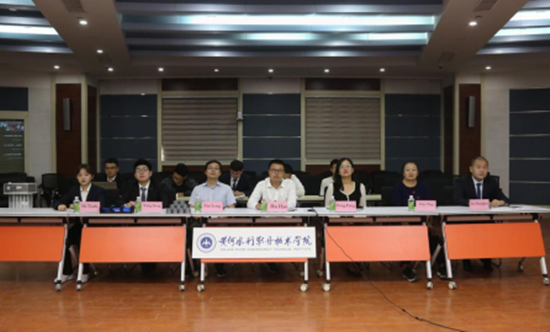 https://www.yrcti.edu.cn/__local/1/7E/64/46E83CC1CEE70E789231647649F_4910E650_628B1.png