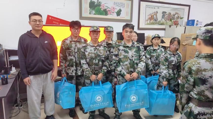 24438ec09358a229c15fa8786ff746d7